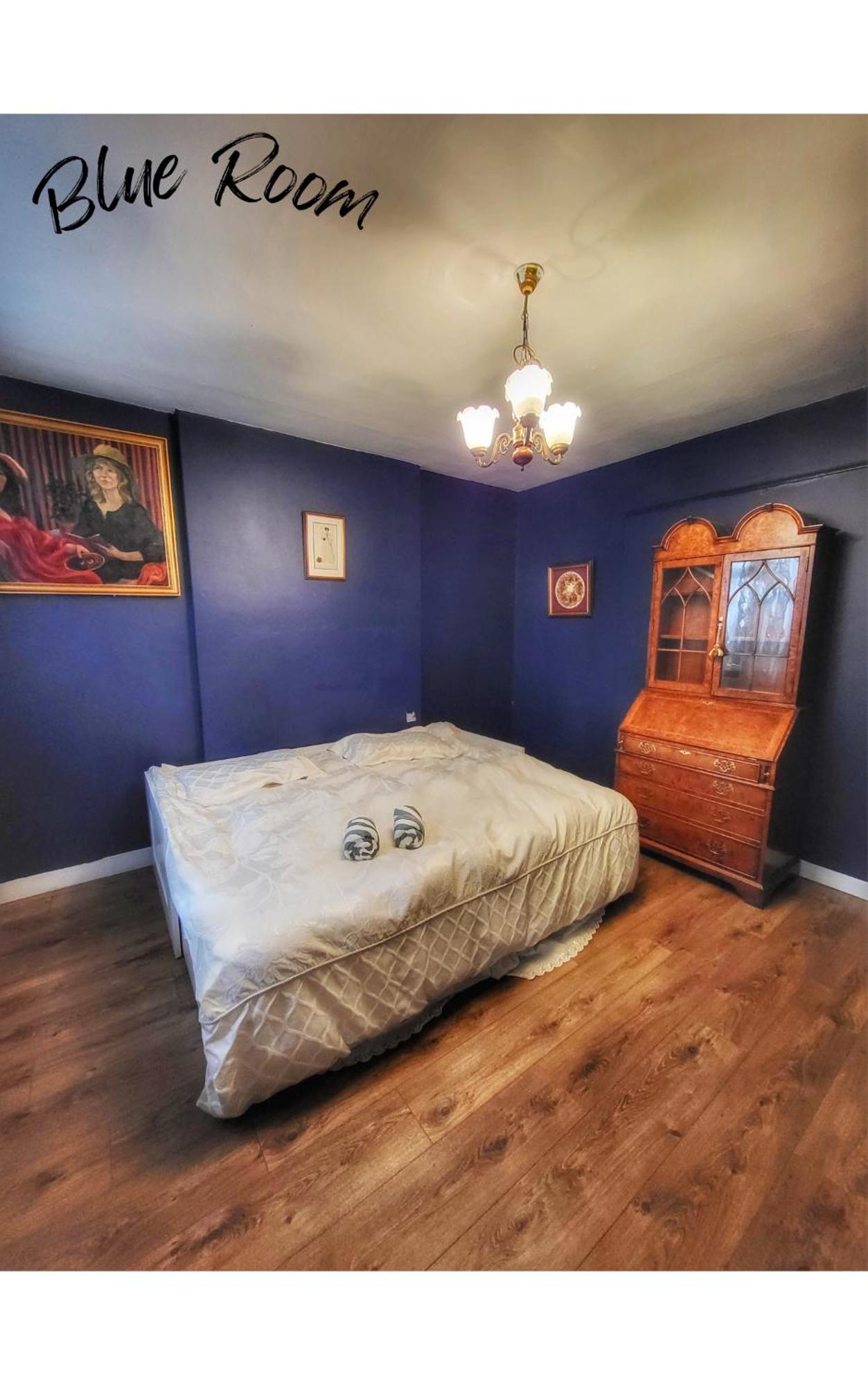 The Magnolia - 5 Bed Victorian Chalet *