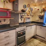 The Magnolia Cottage - 5 Bed Victorian Holiday Home